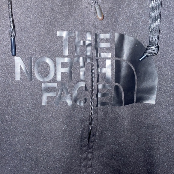 Men’s north face zip up jacket - Picture 2 of 3